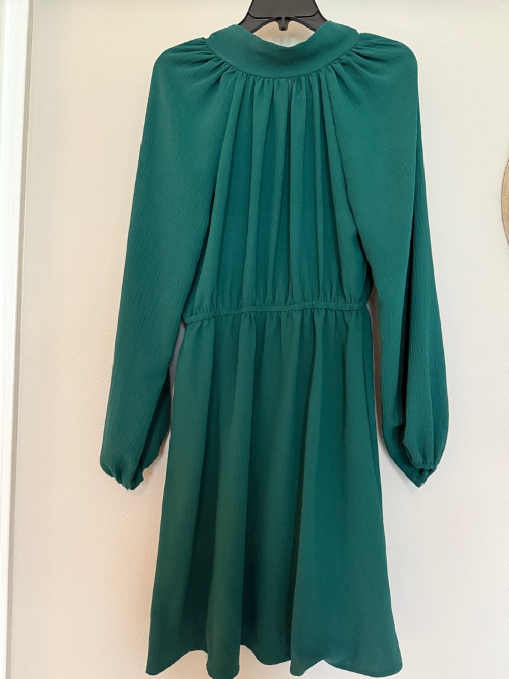 Women’s Emerald Green Long-Sleeve Dress